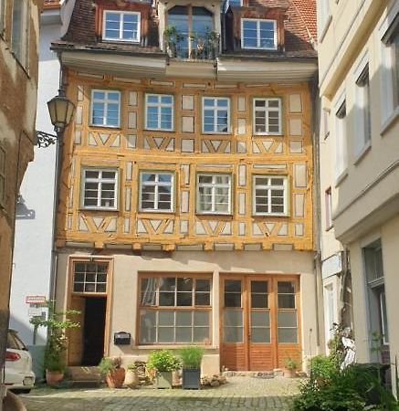 Historisches Denkmal Im Herzen Der Altstadt Esslingen am Neckar Exterior foto
